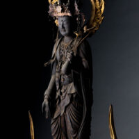 京都正寿院の御本尊十一面観音立像を修復します。